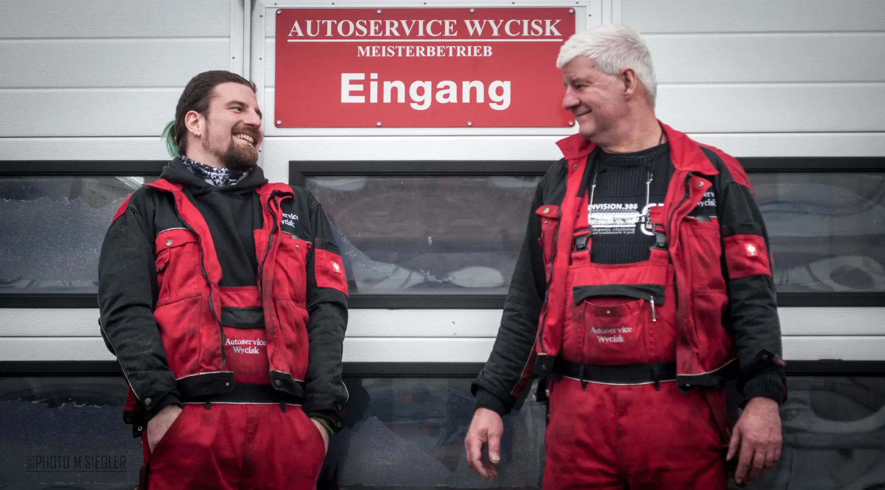 Norman und Frank Wycisk im Autoservice Wycisk
